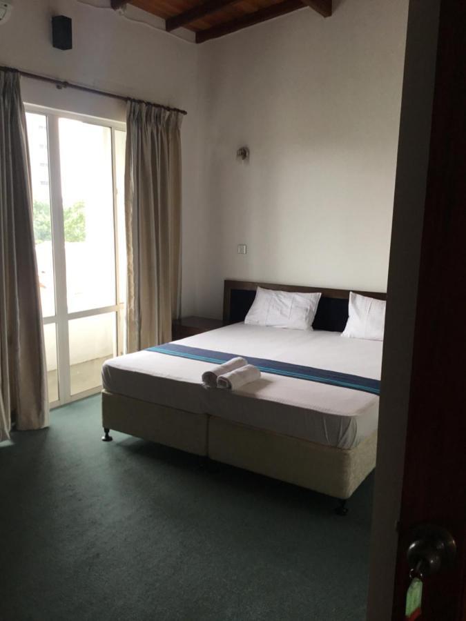 West Inn Colombo Exterior foto