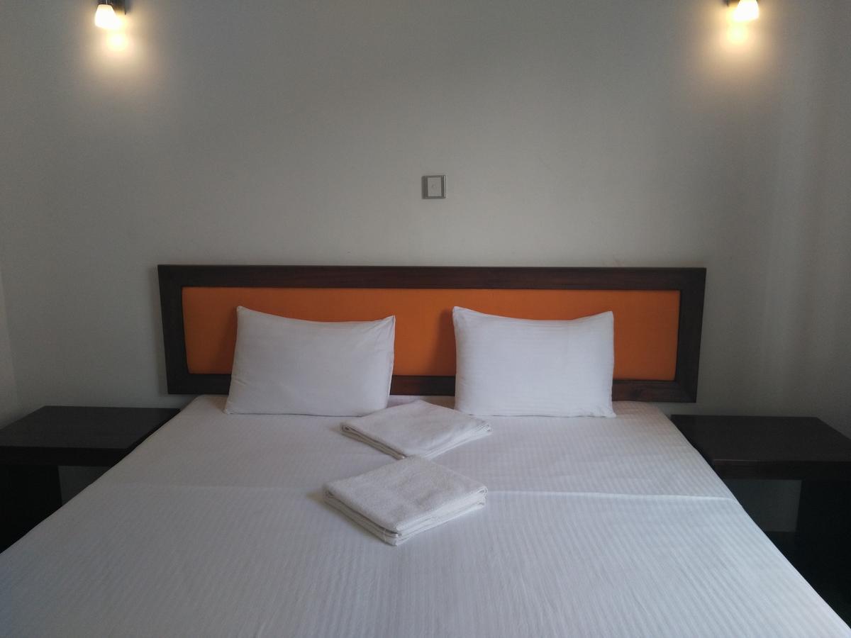 West Inn Colombo Exterior foto